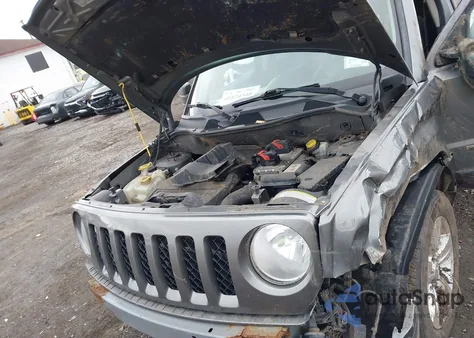 2012 Jeep Patriot Sport из США, поврежденный, VIN 1C4NJRBB5CD584656